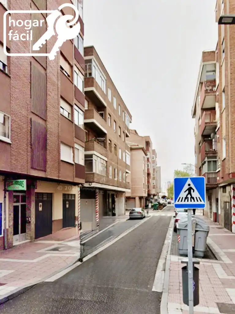 Individual de lloguer a Calle Caamaño 51B, imagen 2