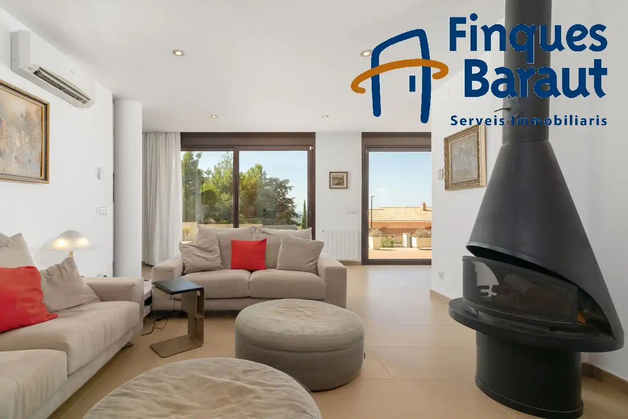 Living room of Houses for sale in Pau  with Air Conditioner, Heating and Private garden