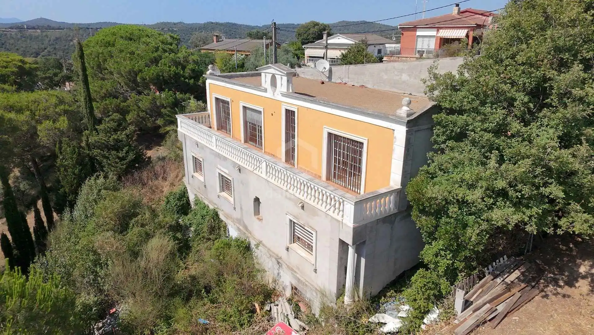 Vista exterior de Casa o xalet en venda en Tordera amb Jardí privat, Terrassa i Traster