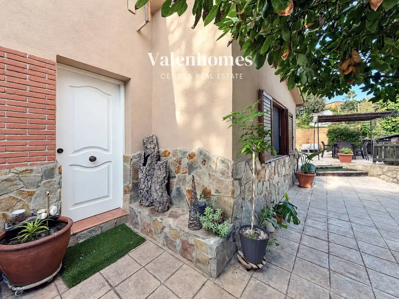 Vista exterior de Casa o chalet en venta en Molins de Rei, Barcelona