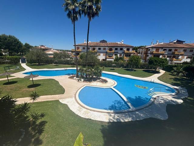Casa-chalet en Alquiler en Mil Palmeras