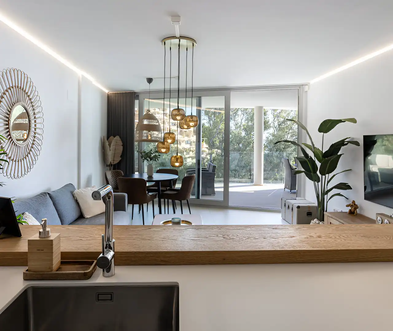 Apartament amb piscina en venda a Puerto Deportivo, imagen 9