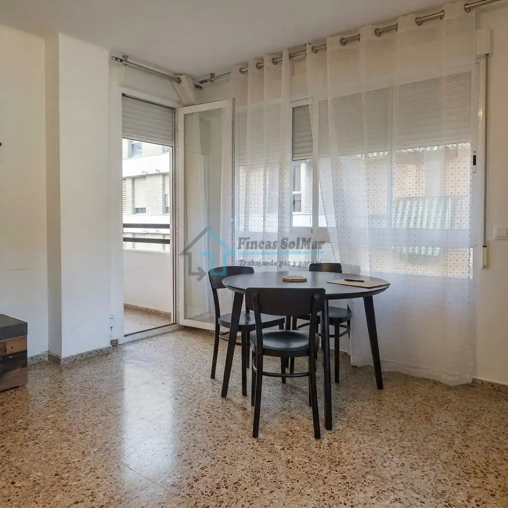 Terrassa de Apartament en venda en Castellón de la Plana / Castelló de la Plana amb Moblat i Balcó