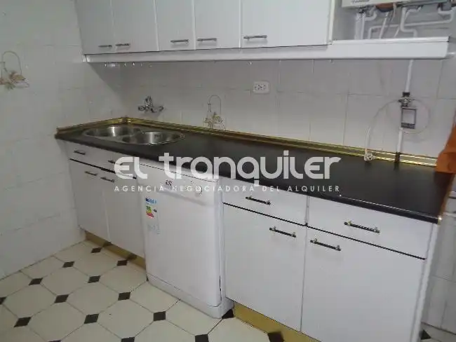 Flat for rent in Calle Maestro Arbós, La Alhóndiga