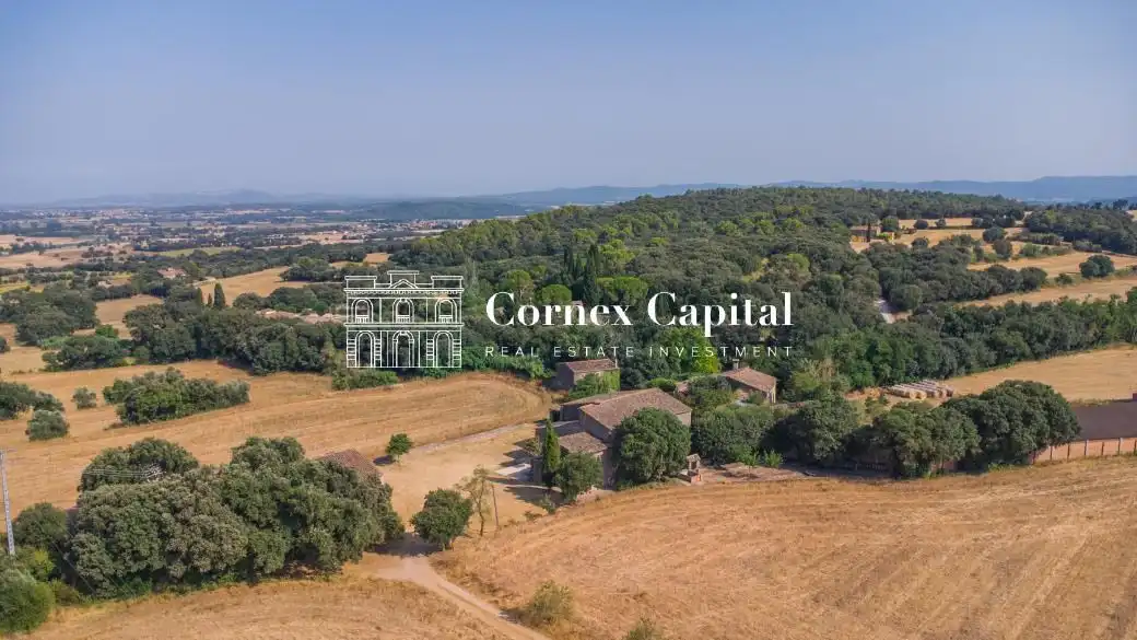 Country house zur Miete in Rupià mit Klimaanlage, Heizung und Privatgarten