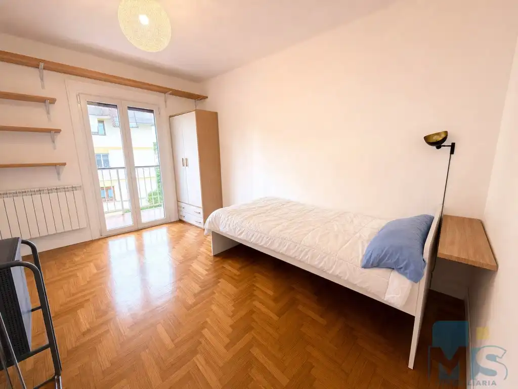 Schlafzimmer von Wohnung zum Verkauf in Pasaia mit Ofen