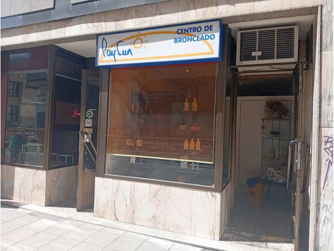 Gewerbefläche zum Verkauf in Calle Martínez Vega 1