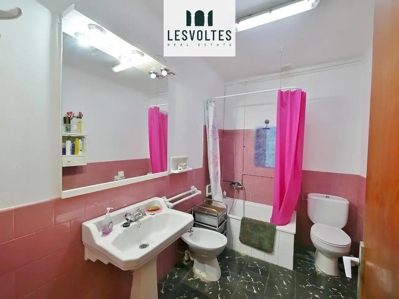 Baño de Casa o chalet en venta en Verges con Calefacción, Jardín privado y Terraza
