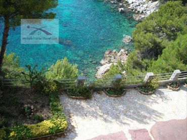 Casa con piscina in vendita a Canyelles