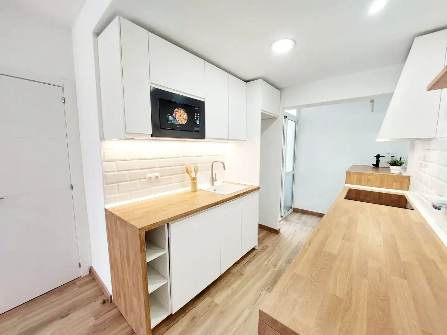 Cuina de Pis en venda en Benalmádena amb Aire condicionat, Terrassa i Moblat