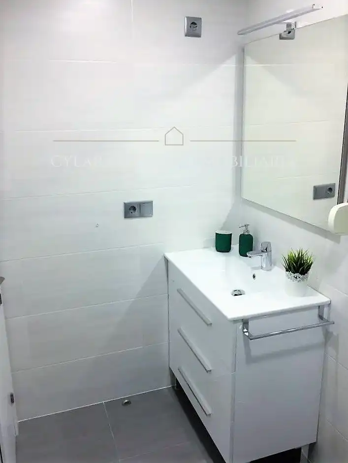 Flat with balcony to rent in Azafranal, imagen 12