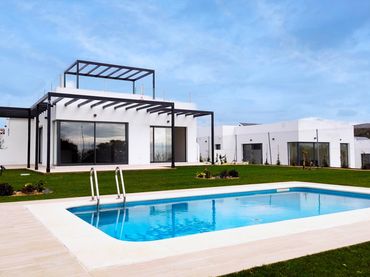 Villa con piscina in vendita a Paseo BLASCO IBAÑEZ
