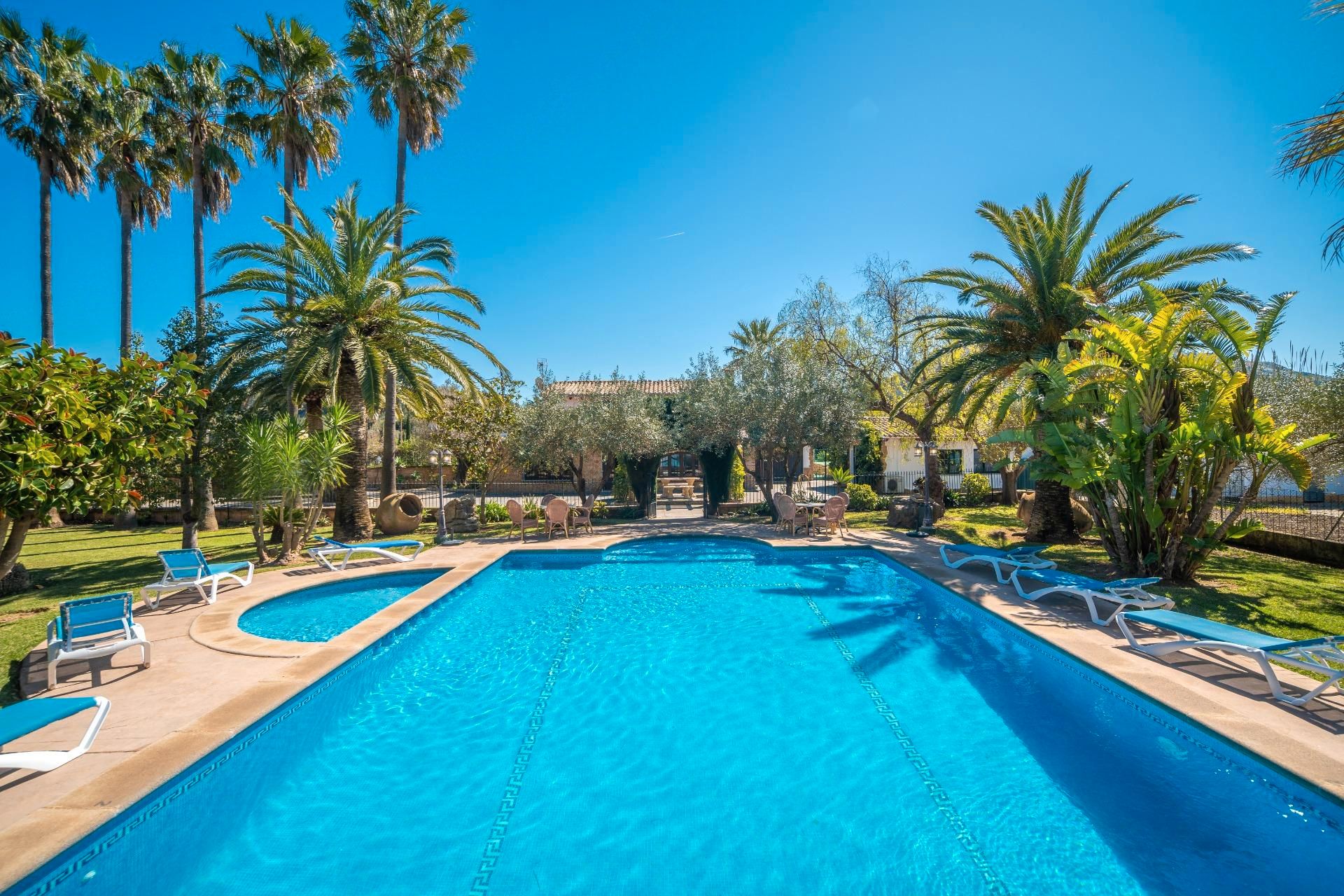 Piscina de Finca rústica en venda en Alcúdia amb Aire condicionat, Jardí privat i Terrassa