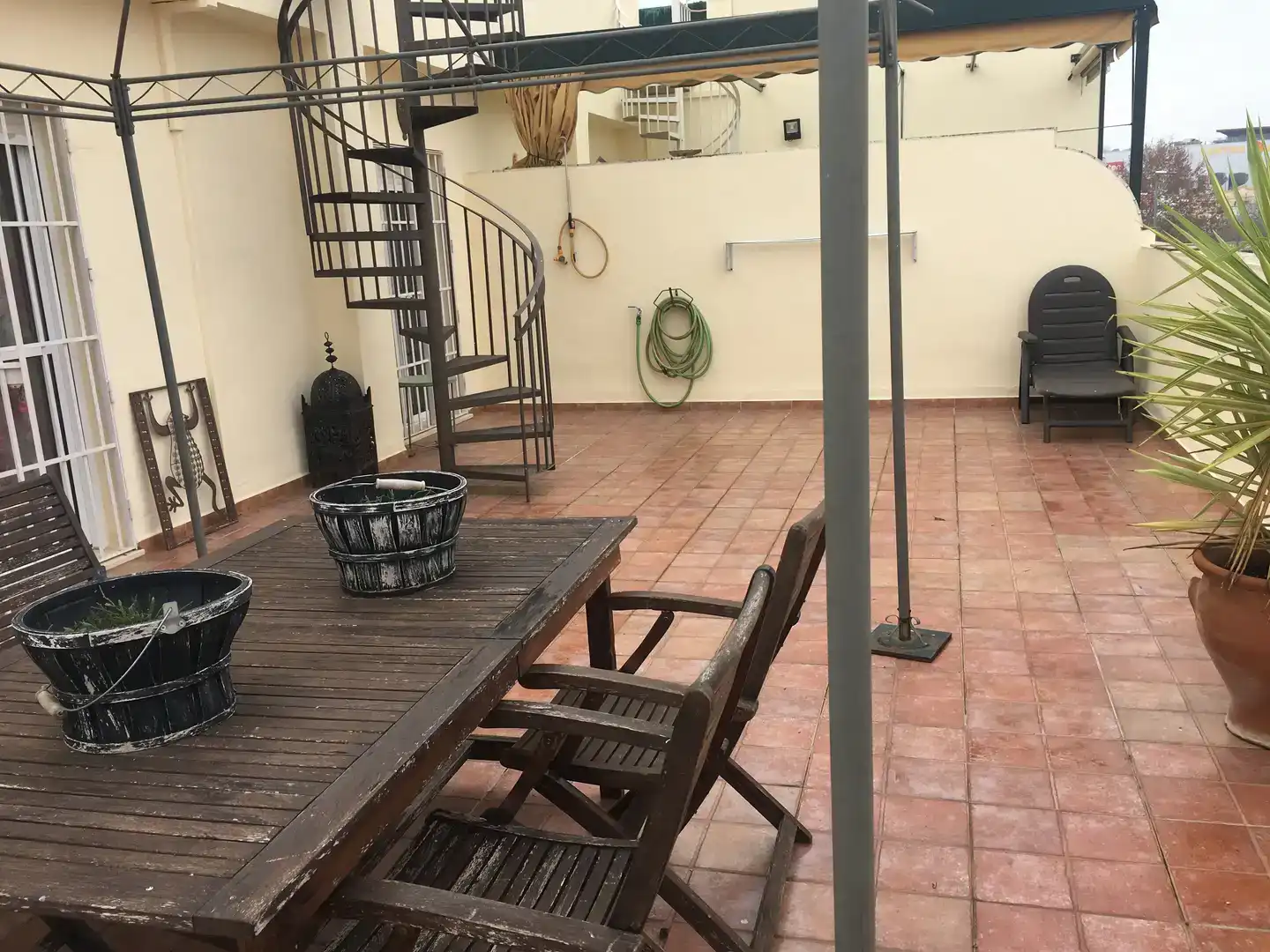 Terraza de Piso de alquiler en Écija con Aire acondicionado, Parquet y Amueblado