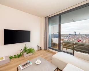 Sala d'estar de Pis en venda en  Madrid Capital amb Aire condicionat, Calefacció i Terrassa
