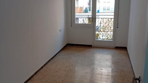 Foto 4 de Pis de lloguer a Avinguda D'alfons XIII, Llefià, Barcelona