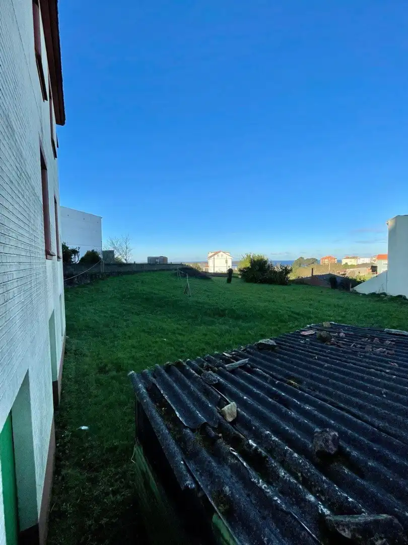 Chalet con jardín en venta en Av del Almte Pedro Fernández Martín 1, imagen 4