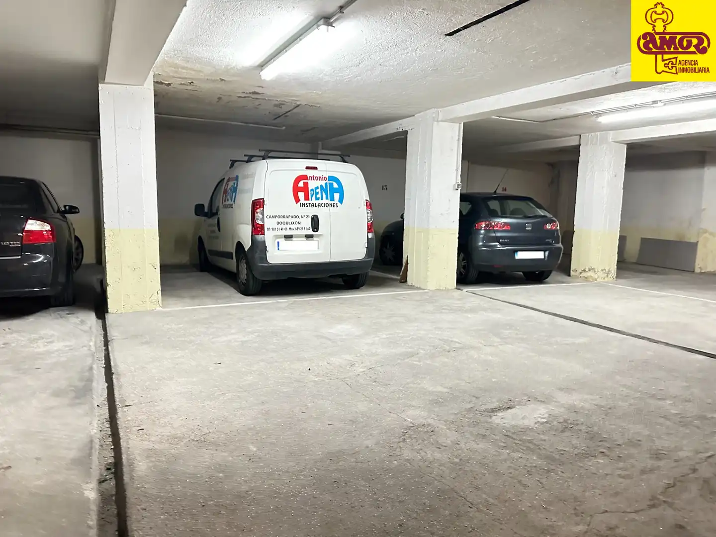 Aparcament amb ascensor en venda a Rúa de San Pedro de Mezonzo
