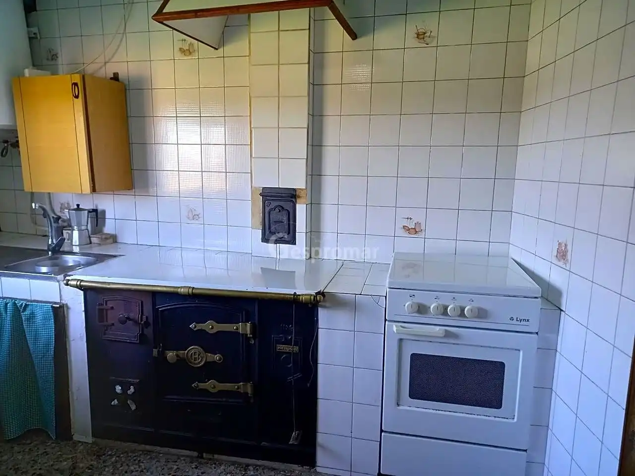 Cocina de Casa o chalet en venta en A Teixeira  con Calefacción, Jardín privado y Terraza