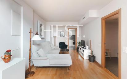 Living room of Flat for sale in  Barcelona Capital  with Air Conditioner, Heating and Parquet flooring
