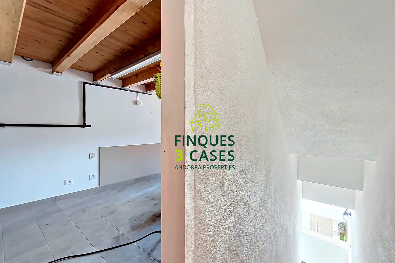 Casa bifamiliare con terrazza in vendita a Carrer de la Solana, imagen 48