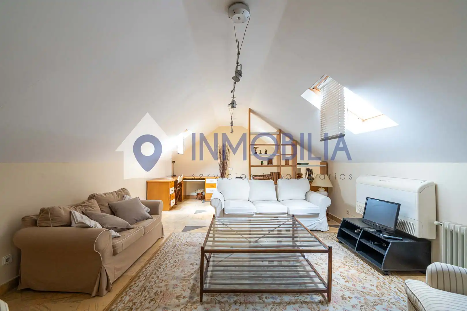 Casa adosada en venta en Madrid con Aire acondicionado, Calefacción y Jardín privado