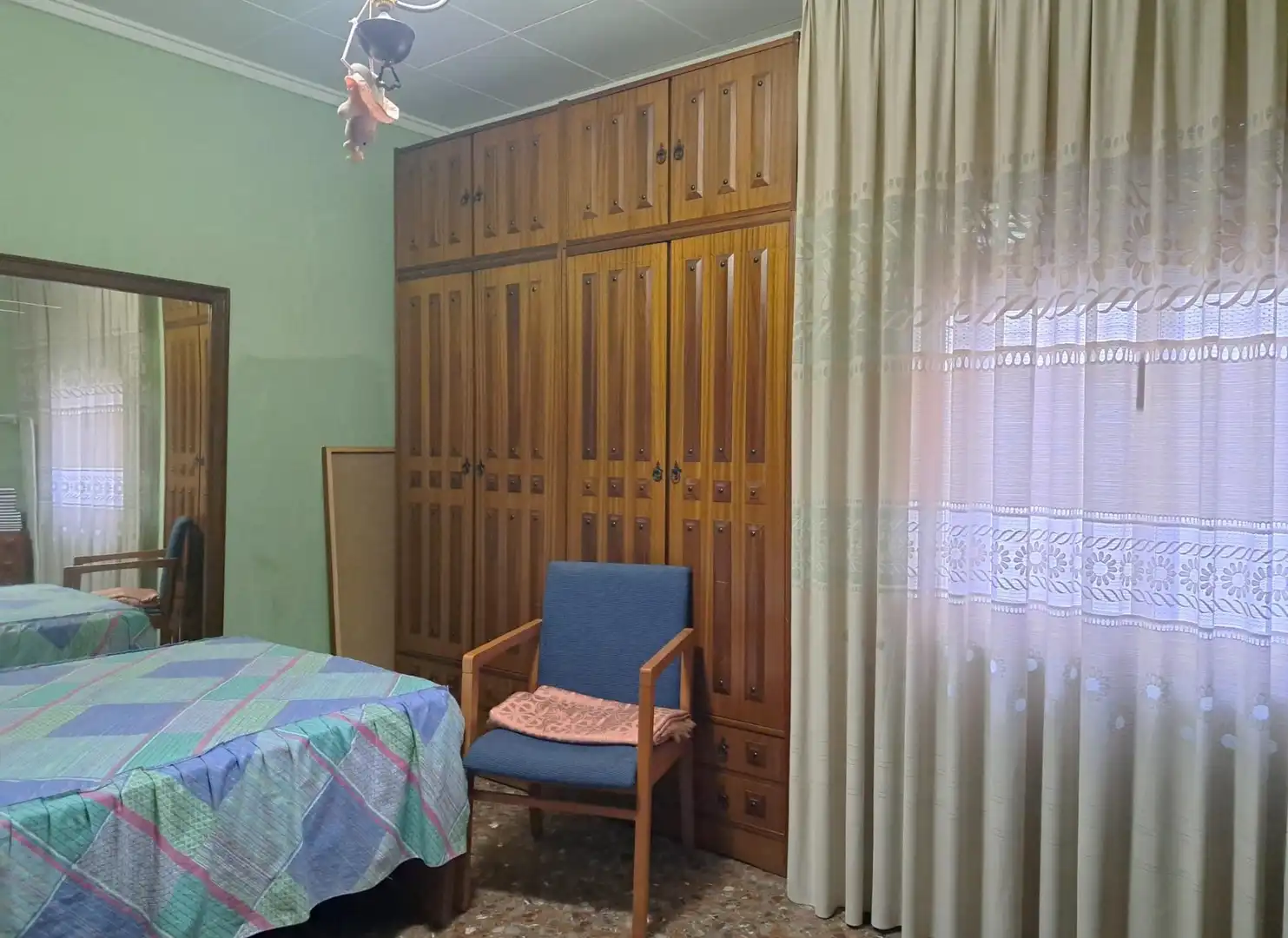 Buildings for sale in Calle Real , 38, Utiel