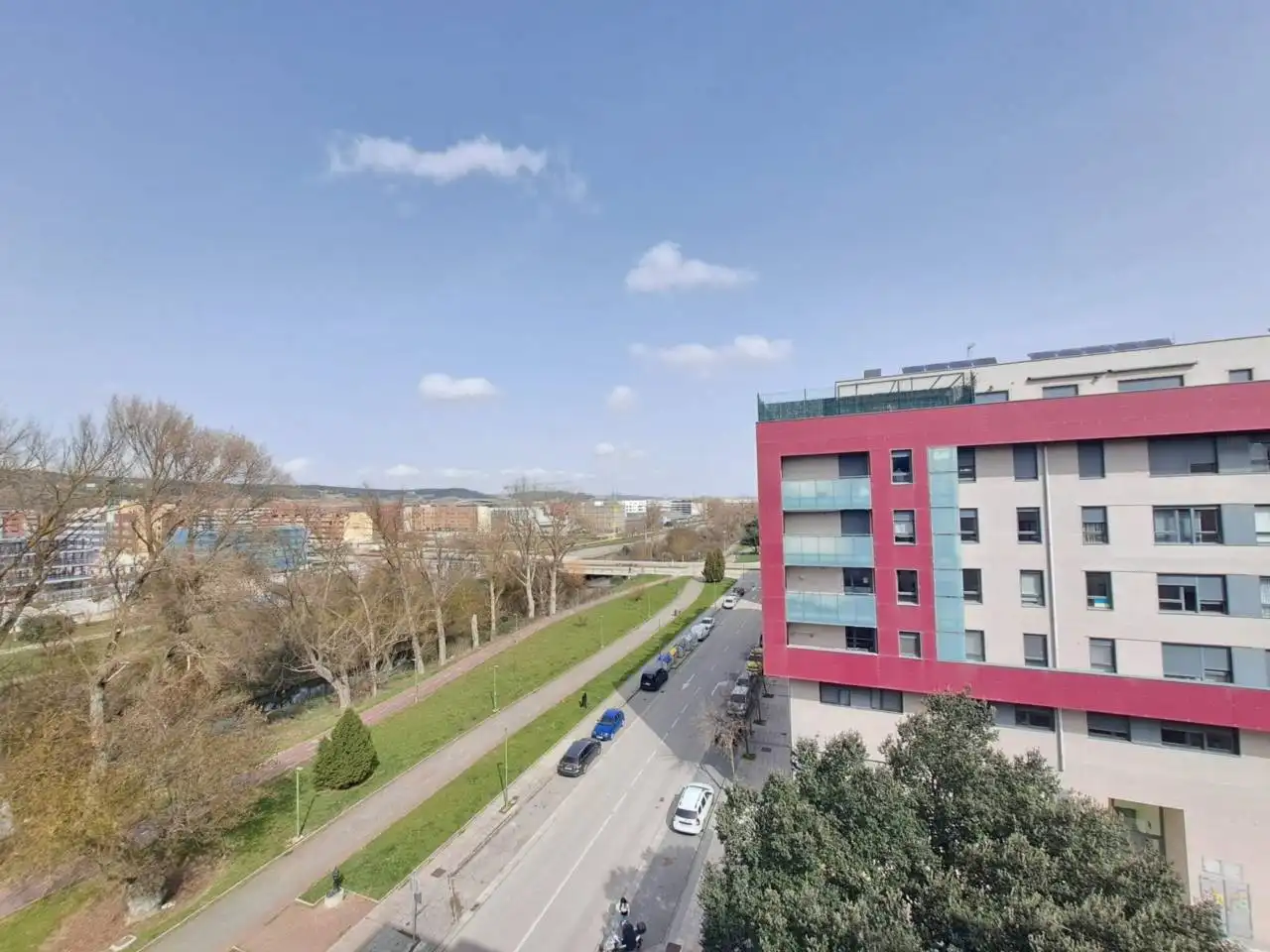 Vista exterior de Pis en venda en Burgos amb Calefacció, Parquet i Terrassa