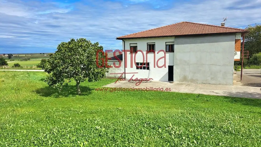 Casa amb terrassa en venda a Carriazo, imagen 3