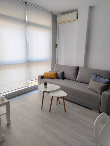 Apartamento en Alquiler en Calle José Bisso en Girón - Las Delicias