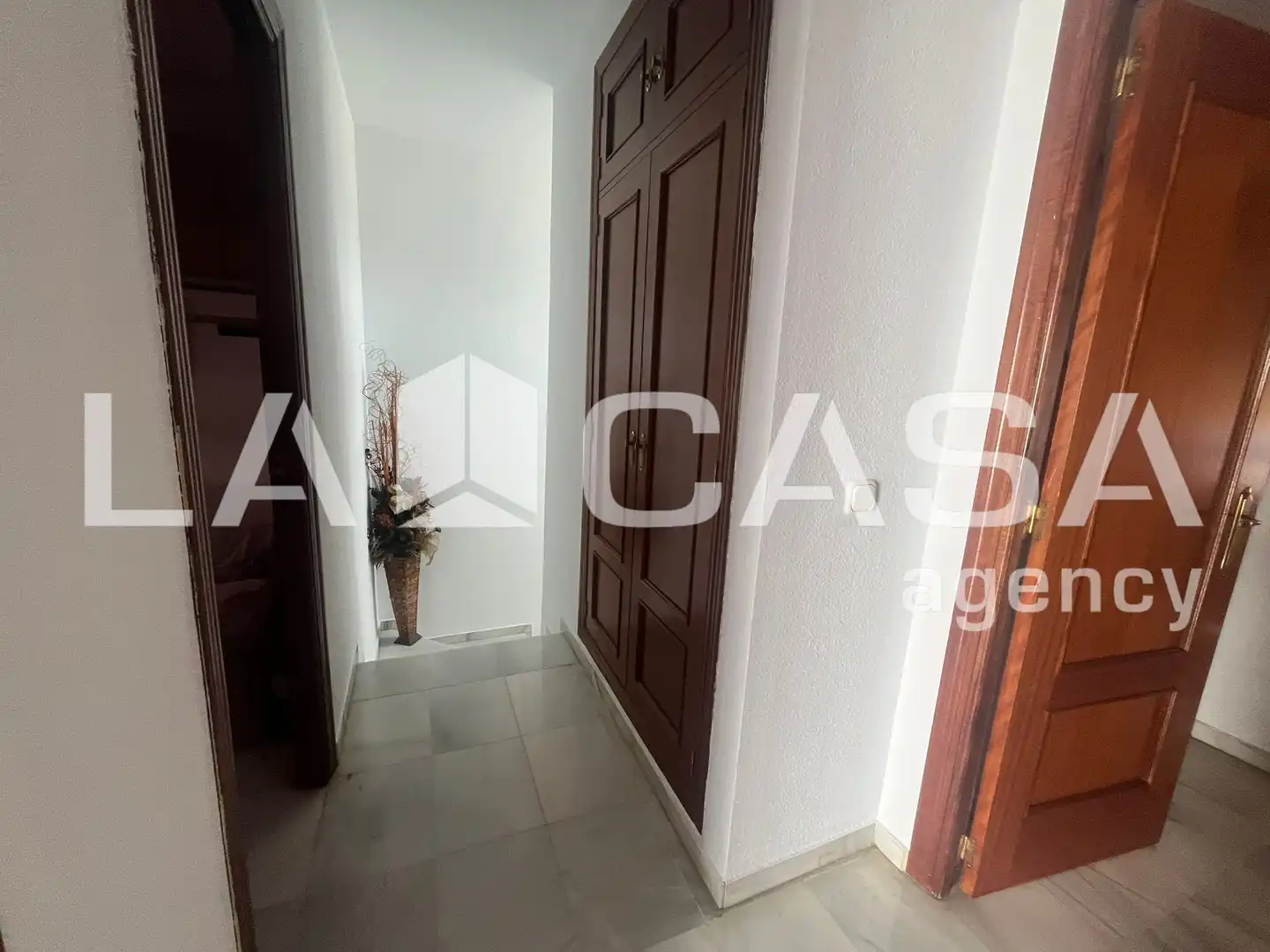 Casa adosada en venta en Dos Hermanas con Aire acondicionado, Calefacción y Terraza