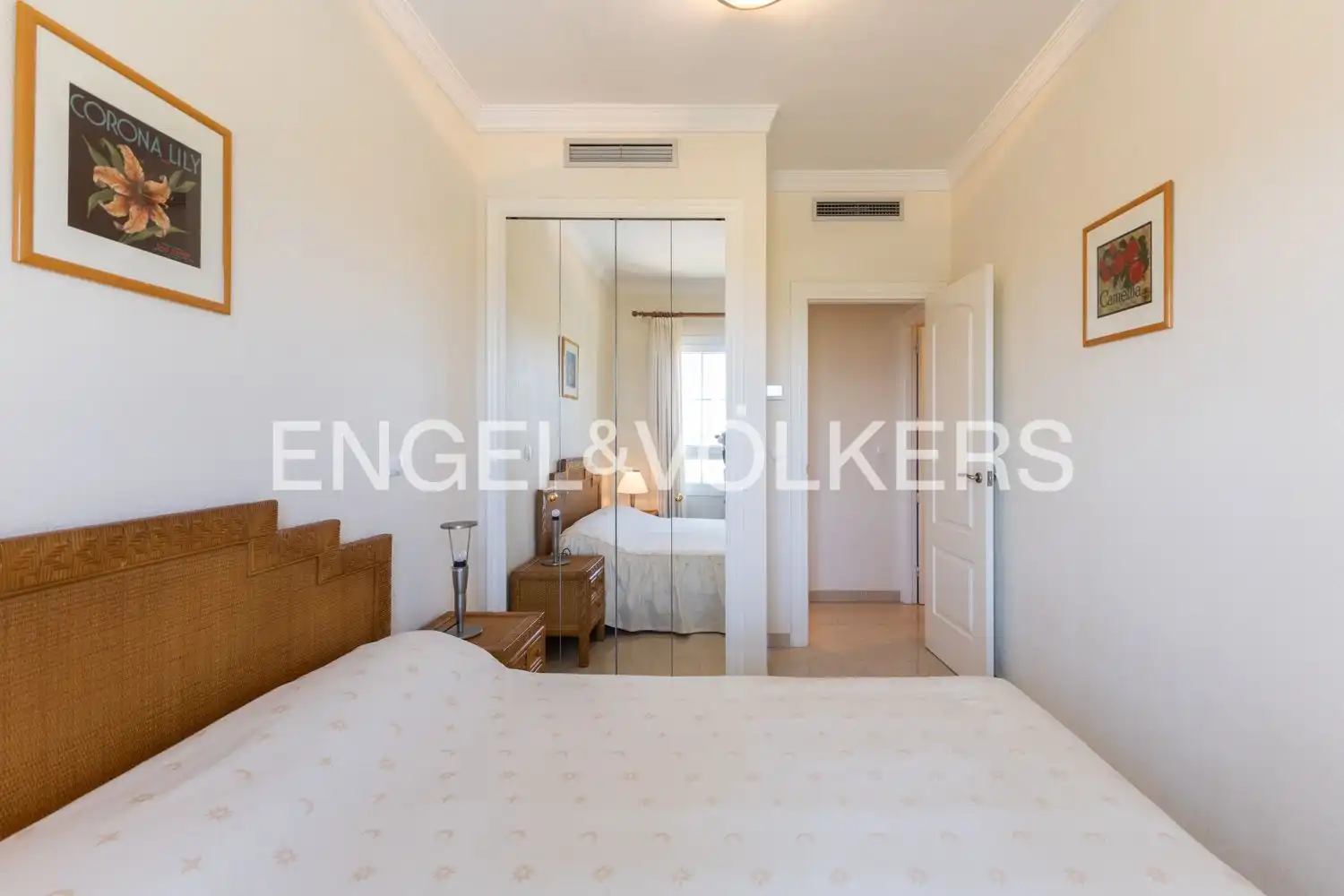 Attic for sale in Oliva Nova