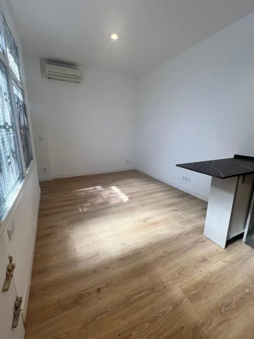 Local comercial en venda a Calle de Antonio de Leyva, imagen 3