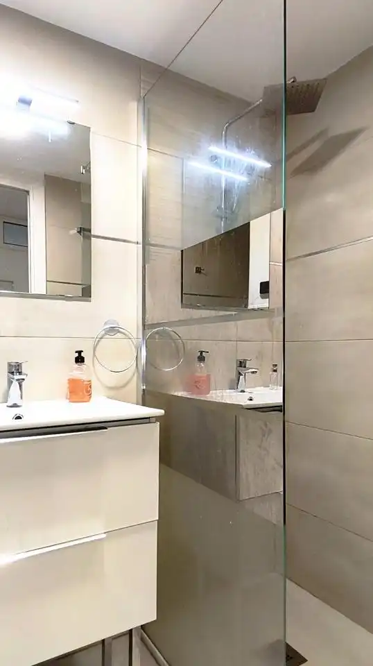 Baño de Planta baja en venta en Madrid con Aire acondicionado y Amueblado