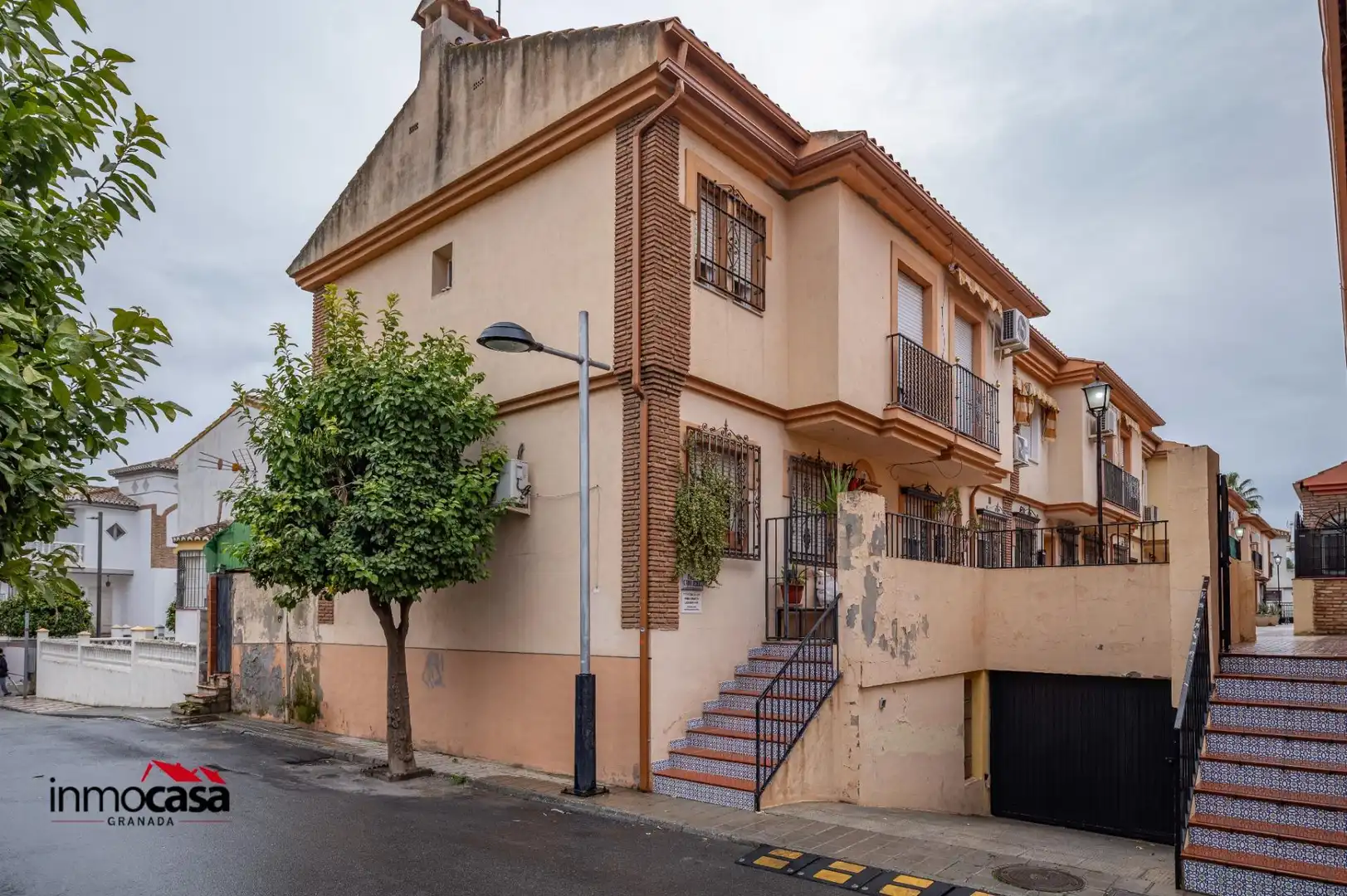 Exterior view of Detached homes for sale in Las Gabias  with Air Conditioner and Balcony