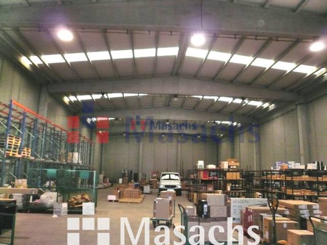 Nave industrial en Venta en Aiguaviva
