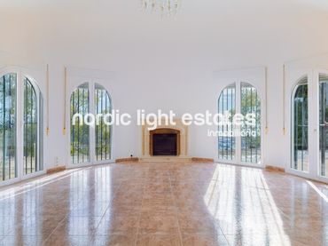 Casa amb piscina en venda a Arenas