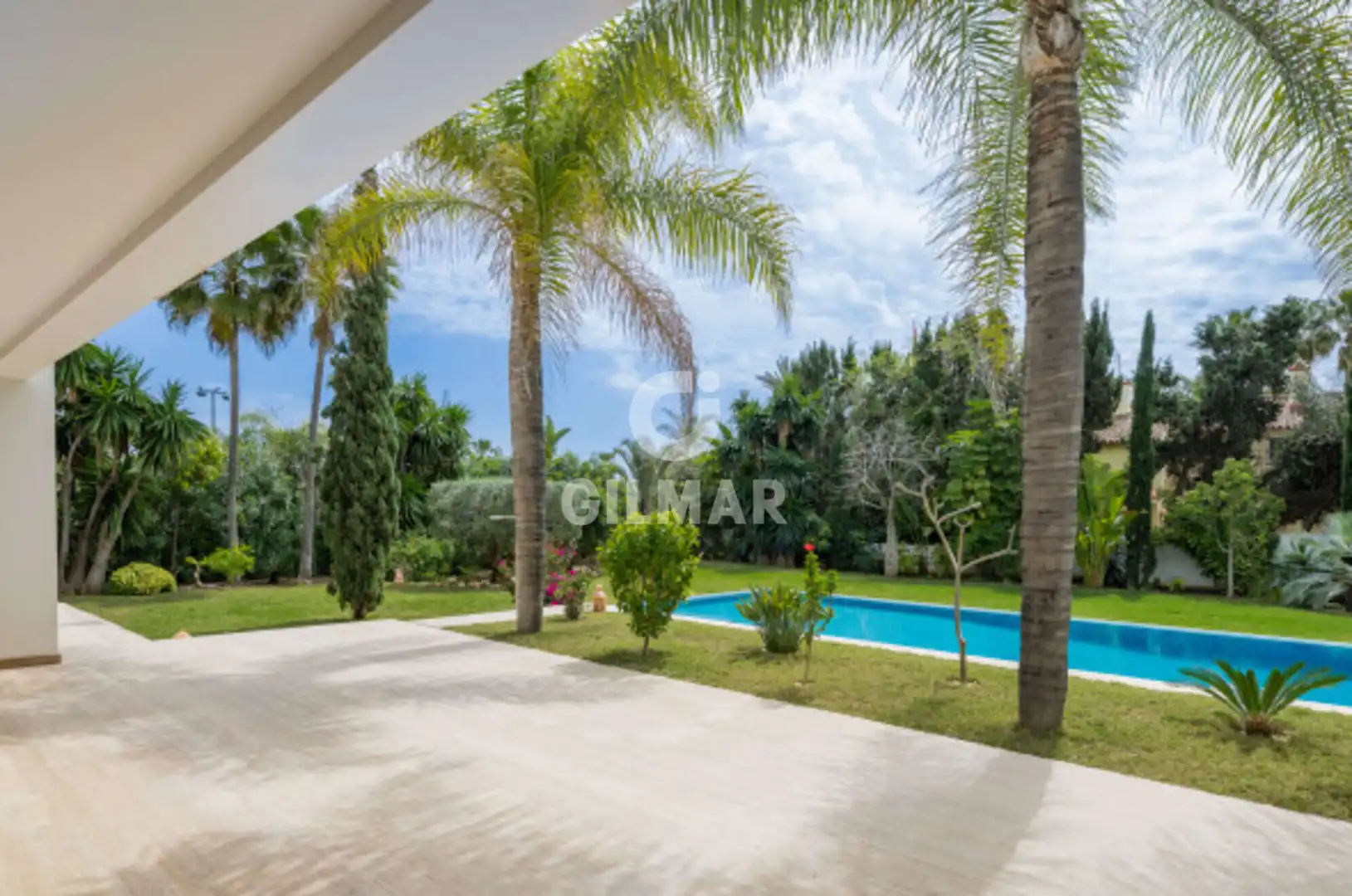 Jardí de Casa o xalet en venda en Estepona amb Calefacció, Jardí privat i Piscina