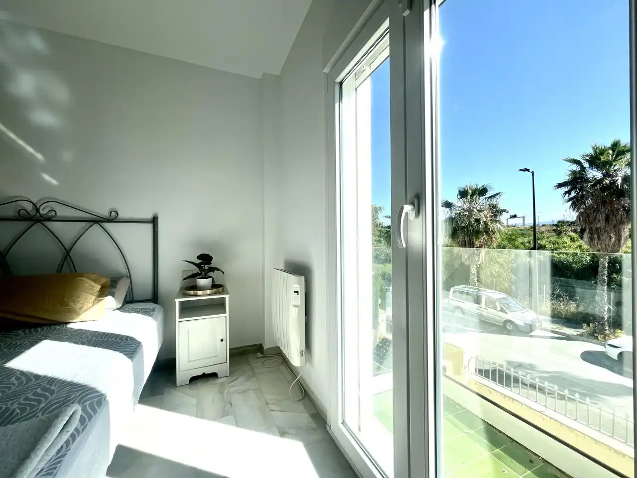 Habitación de Casa o chalet en venta en Torremolinos con Jardín privado, Terraza y Piscina