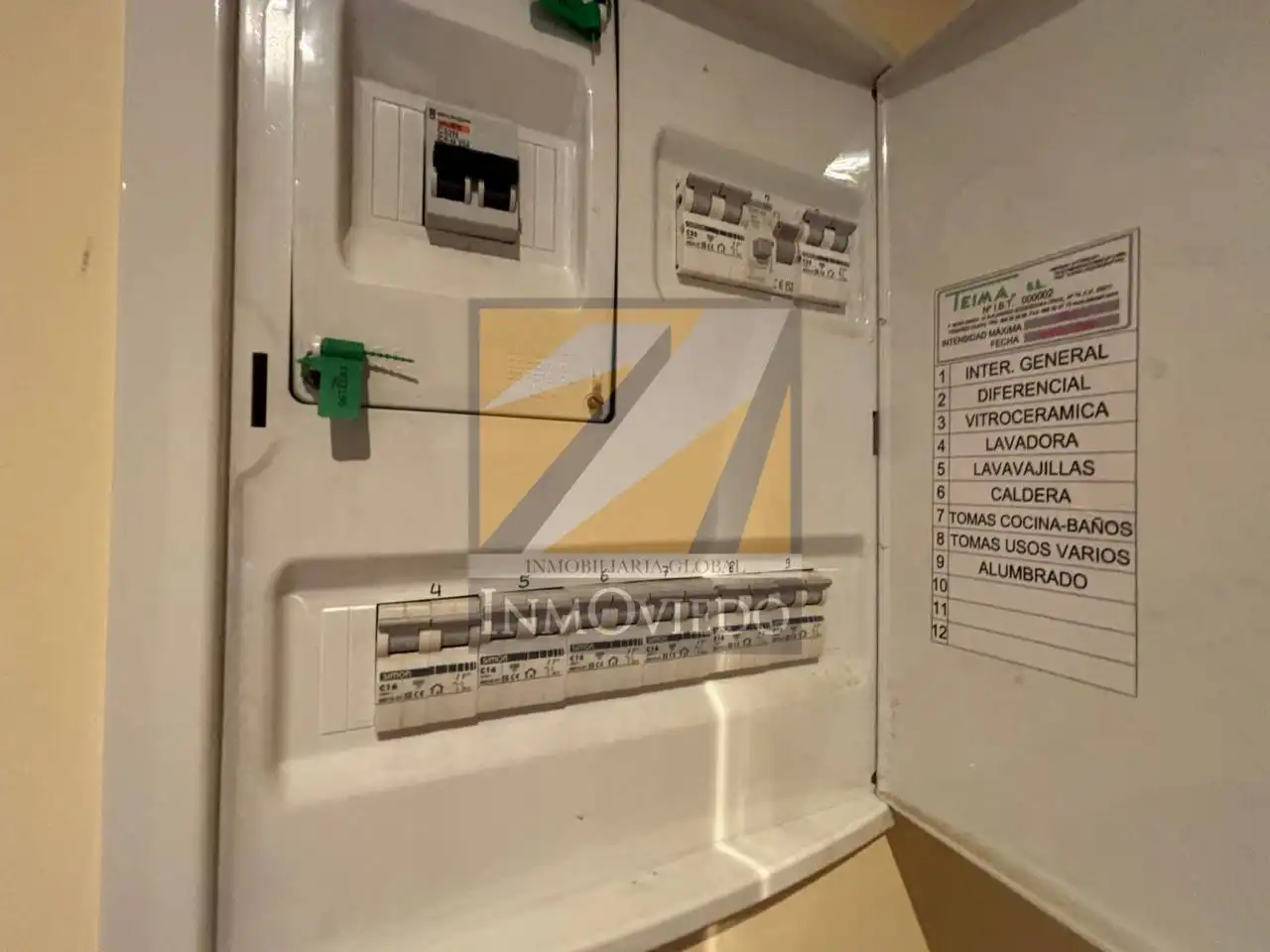 Küche von Wohnung zum Verkauf in Oviedo  mit Heizung und Abstellraum