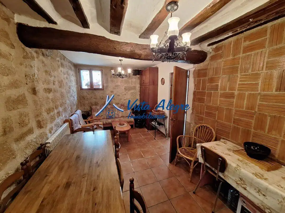 Casa o chalet en venta en Ollauri con Calefacción, Trastero y Amueblado