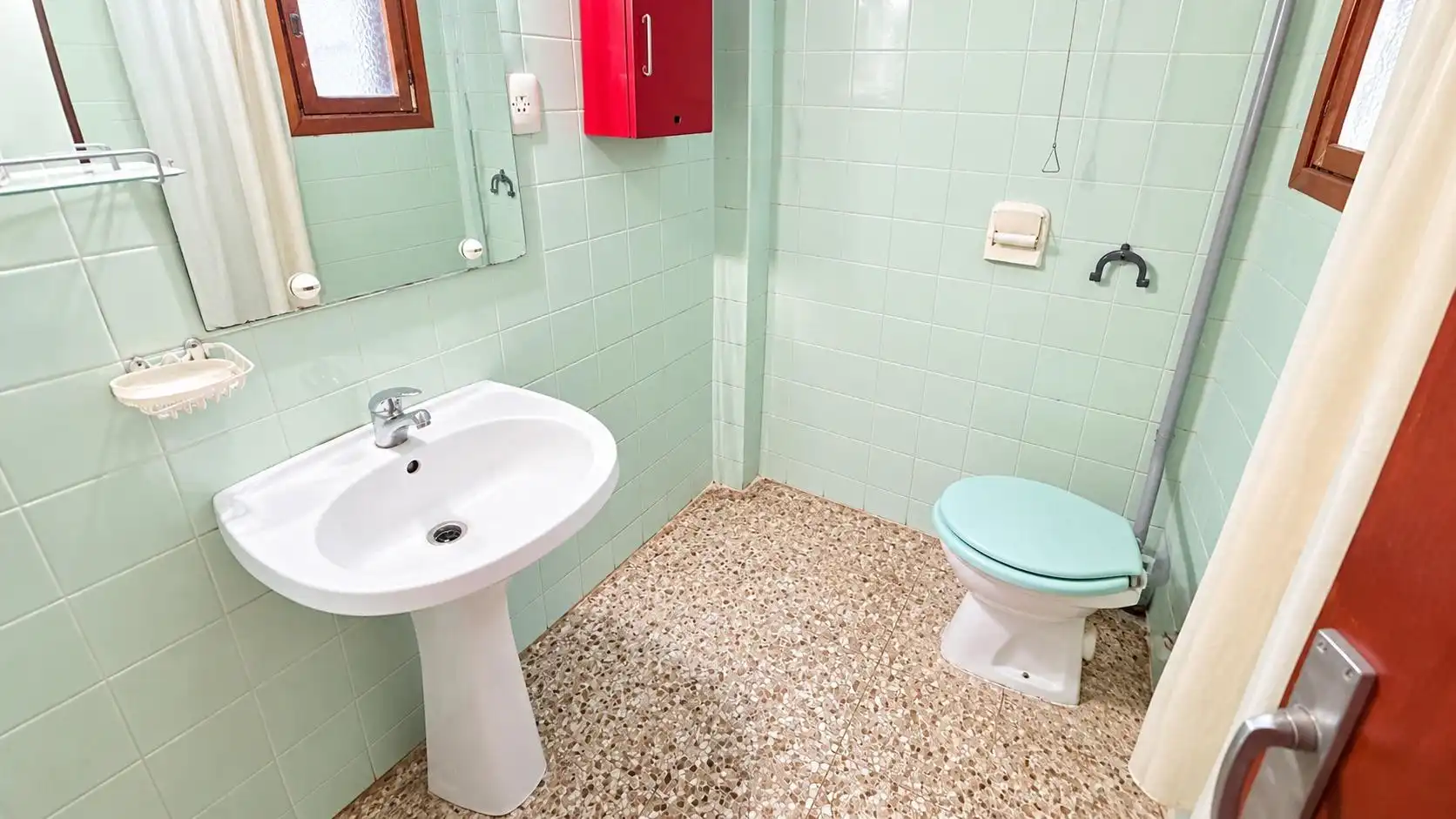Badezimmer von Wohnung zum Verkauf in Carlet mit Balkon