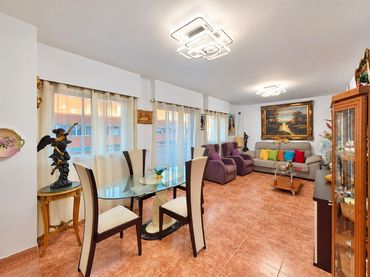 Ático con balcón en venta en Puente de Vallecas