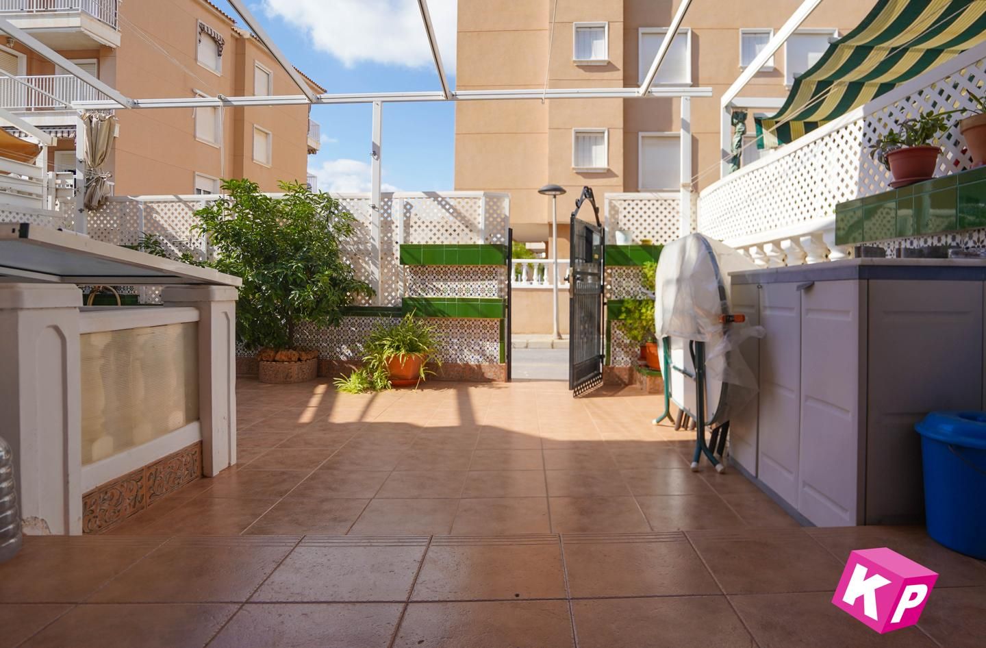 Jardí de Planta baixa en venda en Santa Pola amb Aire condicionat, Terrassa i Piscina