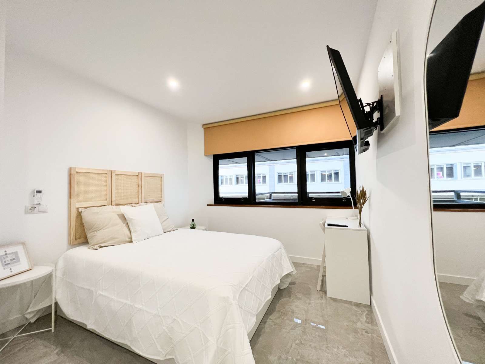 Bedroom of House or chalet to share in  Madrid Capital  with Air Conditioner, Terrace and Furnished