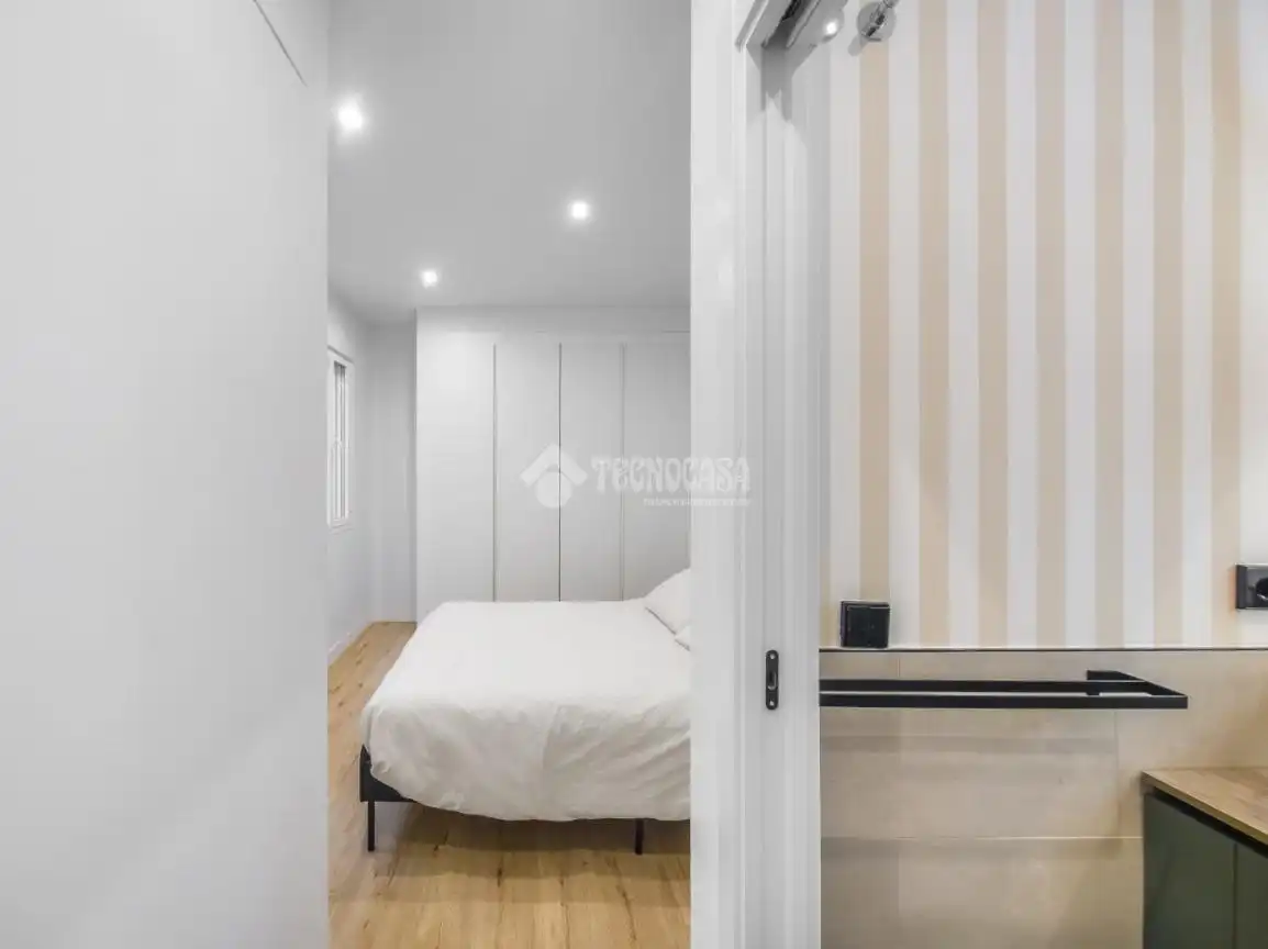 Bedroom of Flat for sale in Madrid  with Air Conditioner and Heating