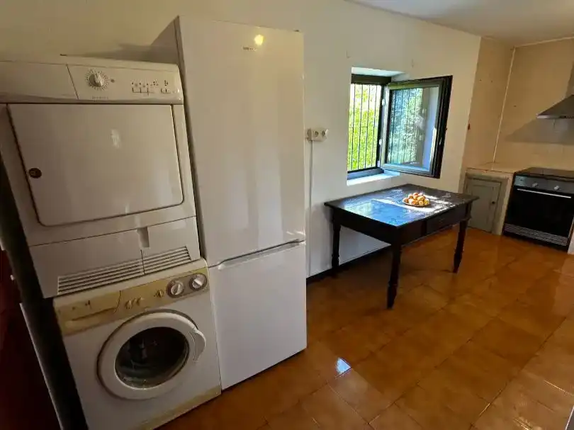 Cuina de Pis en venda en Amoeiro amb Jardí privat, Parquet i Balcó
