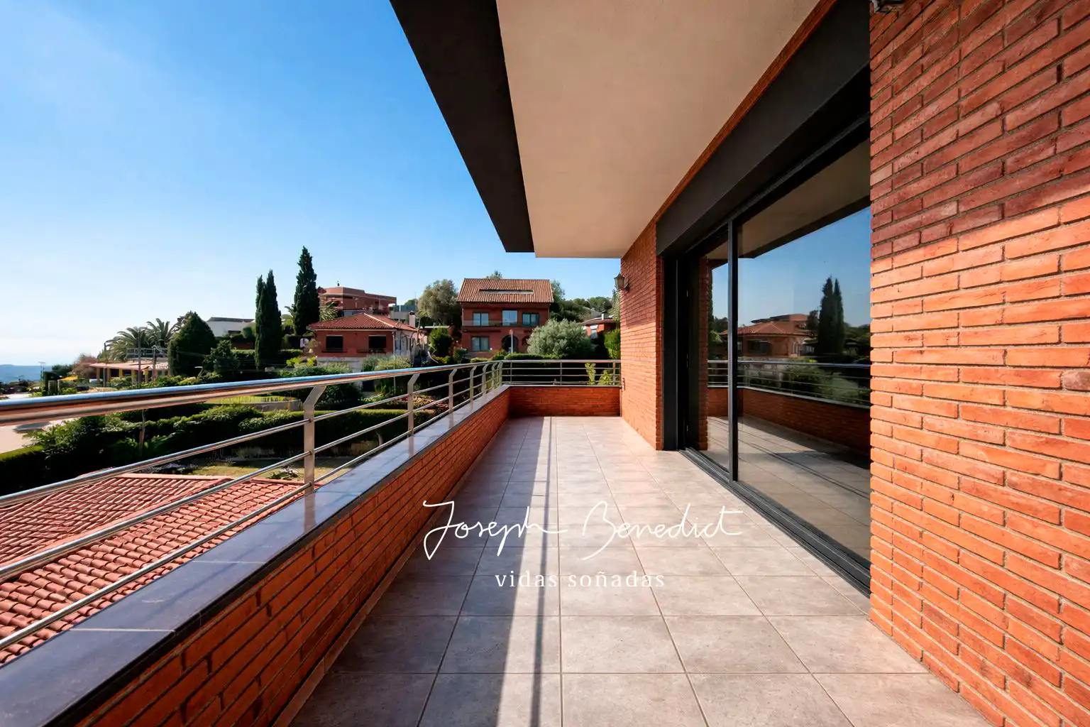 Terrassa de Casa o xalet en venda en Castelldefels amb Aire condicionat, Calefacció i Jardí privat