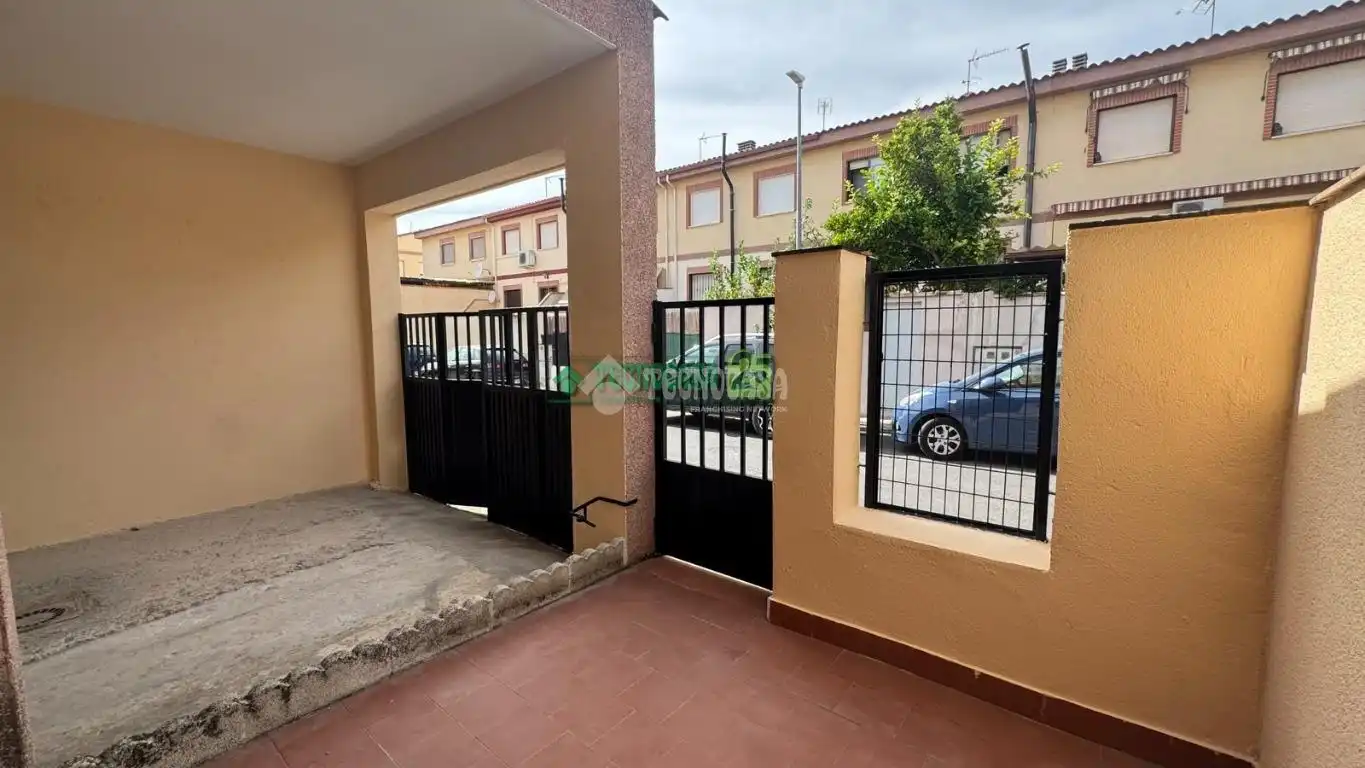 Vivienda con jardín en venta en Bargas, imagen 37