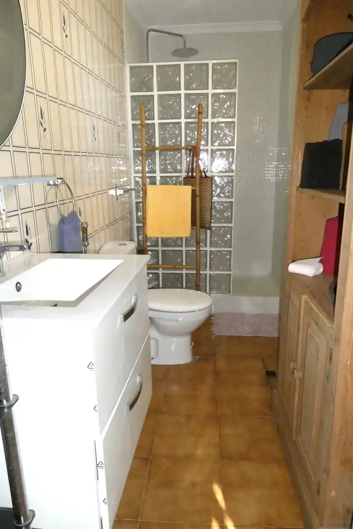 Bany de Finca rústica en venda en L'Ampolla amb Aire condicionat, Jardí privat i Piscina